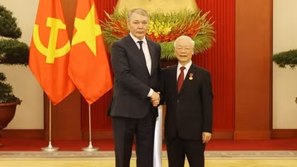 Vietnam’s Party leader honoured with Lenin Prize of Russian Communist Party