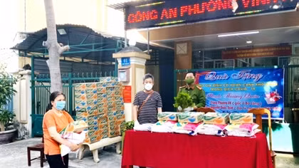 Police officer seeks donations to help pandemic-hit people