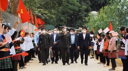 Over 1,000 houses built for poor people in Dien Bien