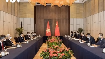 China donates 500,000 more COVID-19 vaccine doses to Vietnam