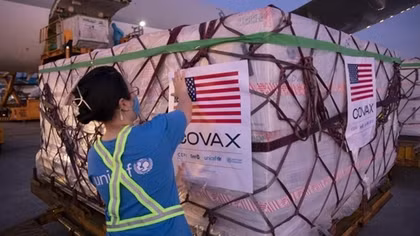 Vietnam receives 603,380 more Pfizer vaccine doses from US