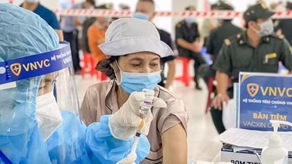 Vietnam confirms first Omicron infection