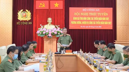 Minister To Lam: Local police must ensure quality for 2022 police recruitment
