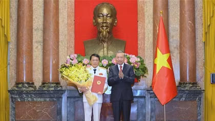 Minister Luong Tam Quang promoted to General rank