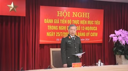 Ministry of Public Security reviews results of one-year implementation of building of commune-level police force