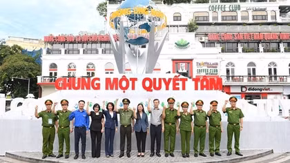 Hanoi resolve to build drug-free locality