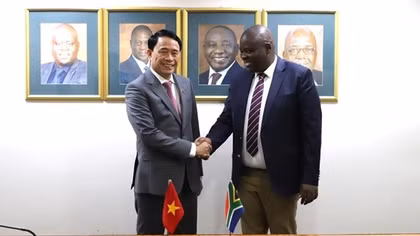 Deputy Minister Le Quoc Hung visits South Africa to strengthen security cooperation