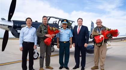 Spokeswoman provides information about US's handover of trainer aircraft to Vietnam
