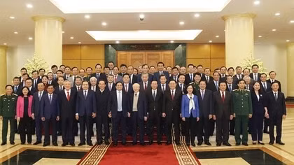 Sub-committee on 14th National Party Congress documents convenes first meeting