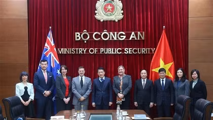 Australian Ambassador bids farewell to leadership of Ministry of Public Security