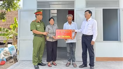Dak Lak police build homes of compassion for poor households