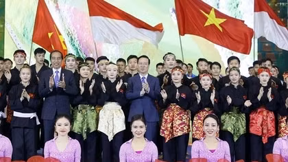 Presidents of Vietnam, Indonesia enjoy martial arts performances