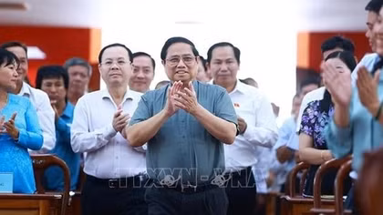 Prime Minister Pham Minh Chinh meets with voters in Can Tho city