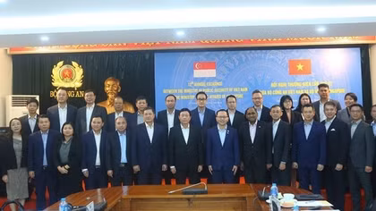 Vietnamese Ministry of Public Security, Singaporean Ministry of Home Affairs tighten cooperation