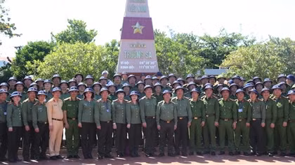 MPS delegation wraps up visit to Truong Sa Islands and DKI/2 platform