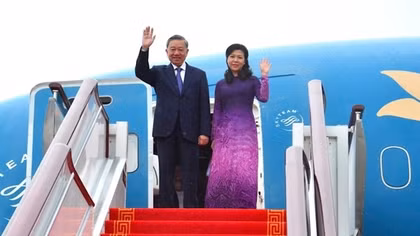 Party General Secretary and President To Lam begins state visit to China