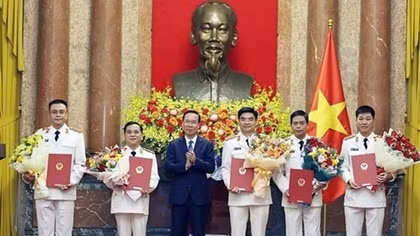 State leader presents appointment decision to procurators of Supreme People’s Procuracy