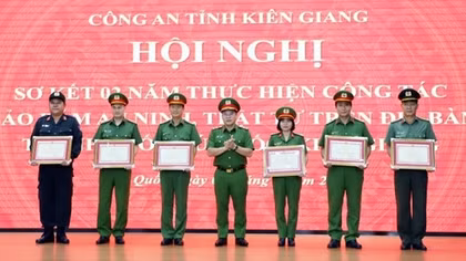 Kien Giang Provincial Police Department reviews the work of ensuring security and order in Phu Quoc city