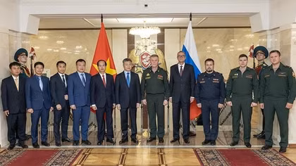 Deputy Minister Nguyen Ngoc Lam meets with Russian high-ranking officials