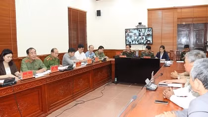 Deputy Minister Tran Quoc To asks Bac Ninh provincial authorities to answer voters’ questions
