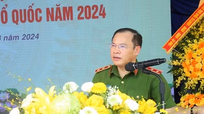 Deputy Minister Nguyen Van Long attends “All people protecting national security” Festival in Bac Giang