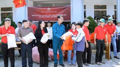 Over 1.9 trillion VND raised for Yagi-hit victims