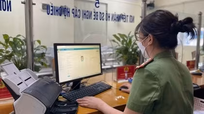 Ordinary passports with electronic chips to be issued from next month