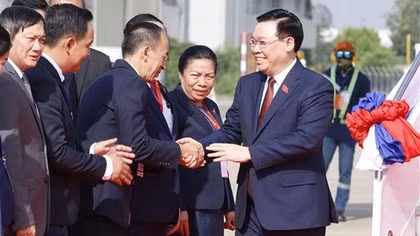 NA Chairman arrives in Vientiane, beginning working trip in Laos