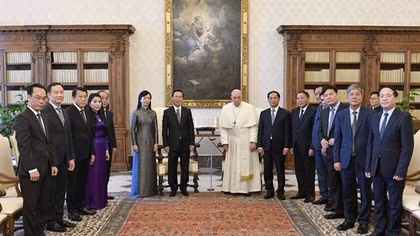Vietnamese President visits the Vatican, meets with Pope Francis, Cardinal Pietro Parol