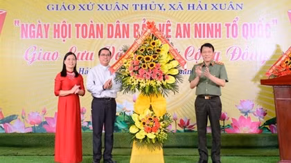 Deputy Minister Luong Tam Quang attends “All People Protect National Security” Festival in Nam Dinh