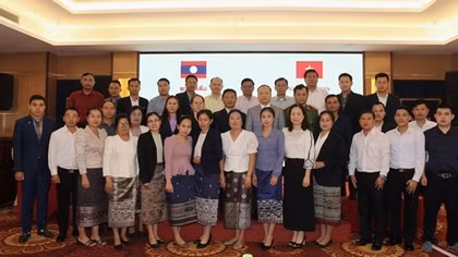 A training course on drug addiction treatment opens for Lao officers