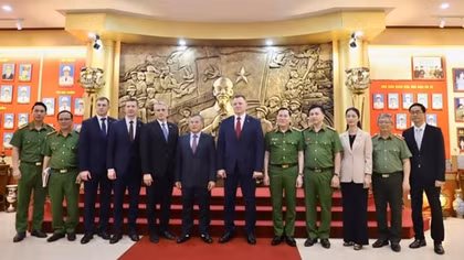 Minister of Emergency Situations of Belarus affirms support for Fire University