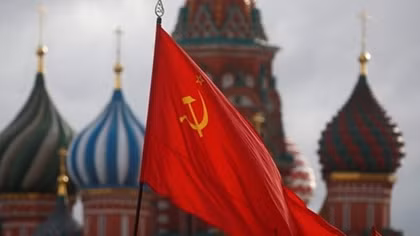 Party chief congratulates Communist Party of Russian Federation on 30th anniversary