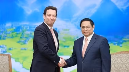 PM calls on Abbott to expand investment in Vietnam