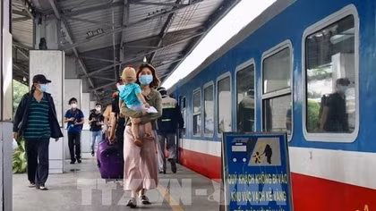 Hanoi-Hai Phong trains to be operated daily at Hanoi station