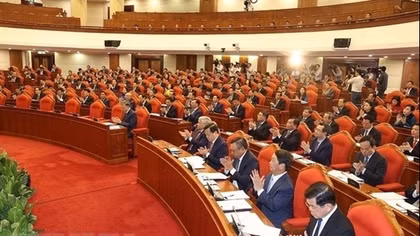 First working day of 13th Party Central Committee’s mid-term meeting