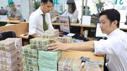Deposit interest rates continue to decrease