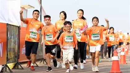 More than 6,000 join Happy Run to raise funds for needy people