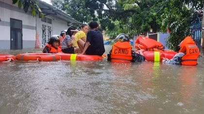 Flood alert raised in central Vietnam as heavy rain continues hitting region