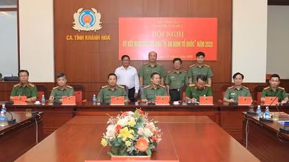 Police units of Emulation Grouping No. 7 sign mutual emulation deal