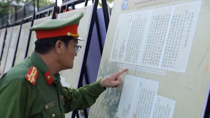 Exhibition highlights historic documents on Danang’s role under Nguyen Dynasty