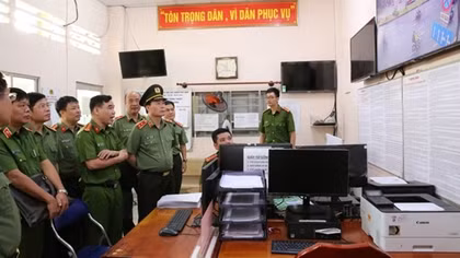 Police in Ho Chi Minh City take lead in building model of urban ward police station