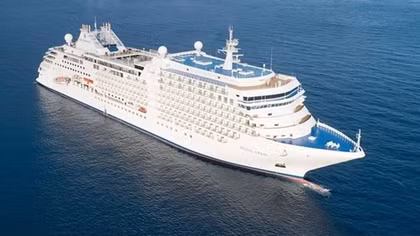 333 foreign tourists arrive in Nha Trang by cruise ship