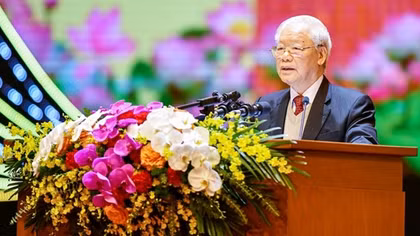 Party General Secretary attends celebration of 75 years of Public Security Forces following Uncle Ho’s teachings
