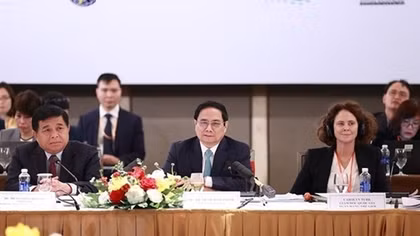 PM pledges to further support enterprises at Vietnam Business Forum 2023
