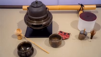 Japanese pottery exhibition kicks off in Thua Thien – Hue