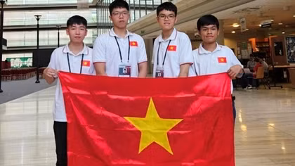 Four Vietnamese student wins gold medal at Int’l Olympiad in Informatics
