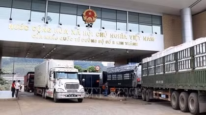 PM orders urgent measures to prevent goods congestion at northern border gates