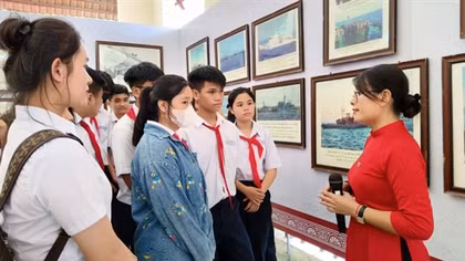 Exhibition on Vietnam's Hoang Sa, Truong Sa opens in Quang Nam