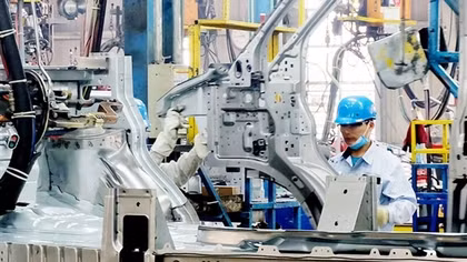 Fresh foreign investment hits record high in 10 months